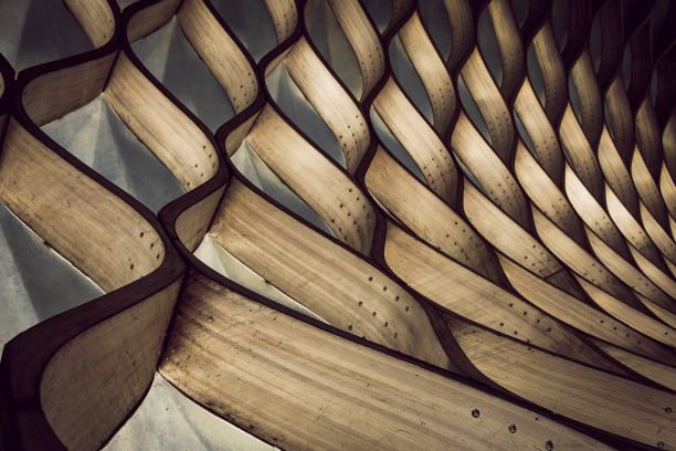 Blockchain: repeated wooden curves