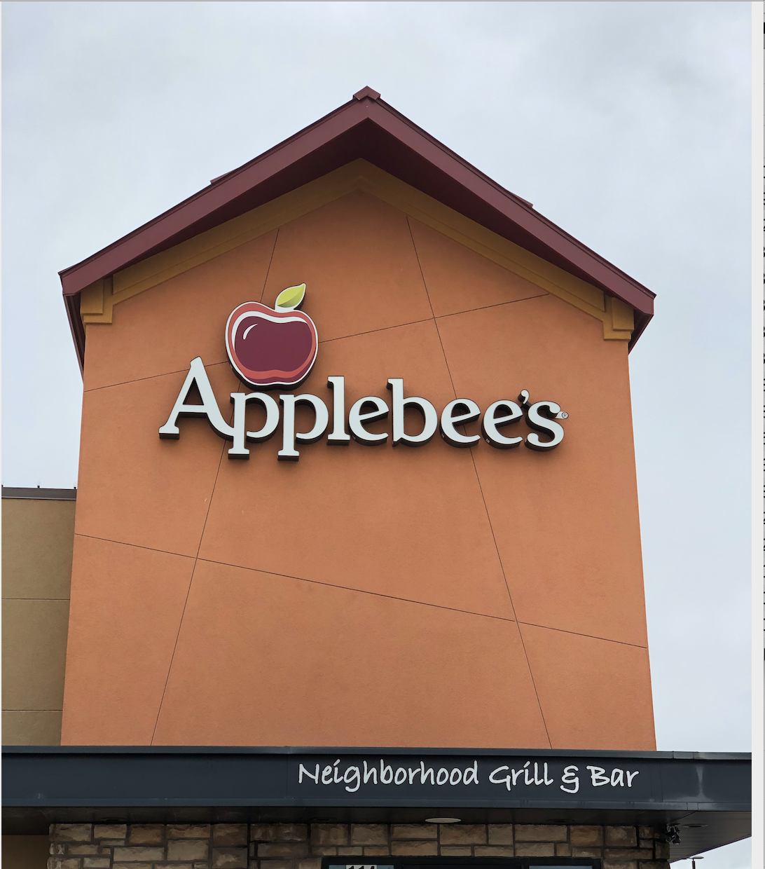 Supply Chain Scene, image of an Applebees restaurant 