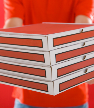 SCS, image of a delivery person holding 4 pizza boxes in a stack 
