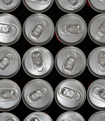 SCS, image of an assortment of aluminum beverage cans 