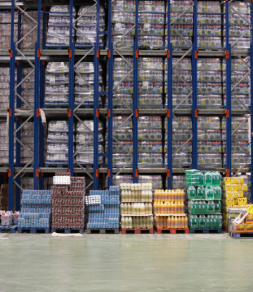 SCS, image of the inside of a large food warehouse