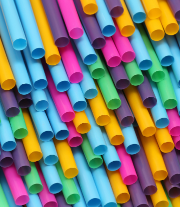Image of plastic straws 